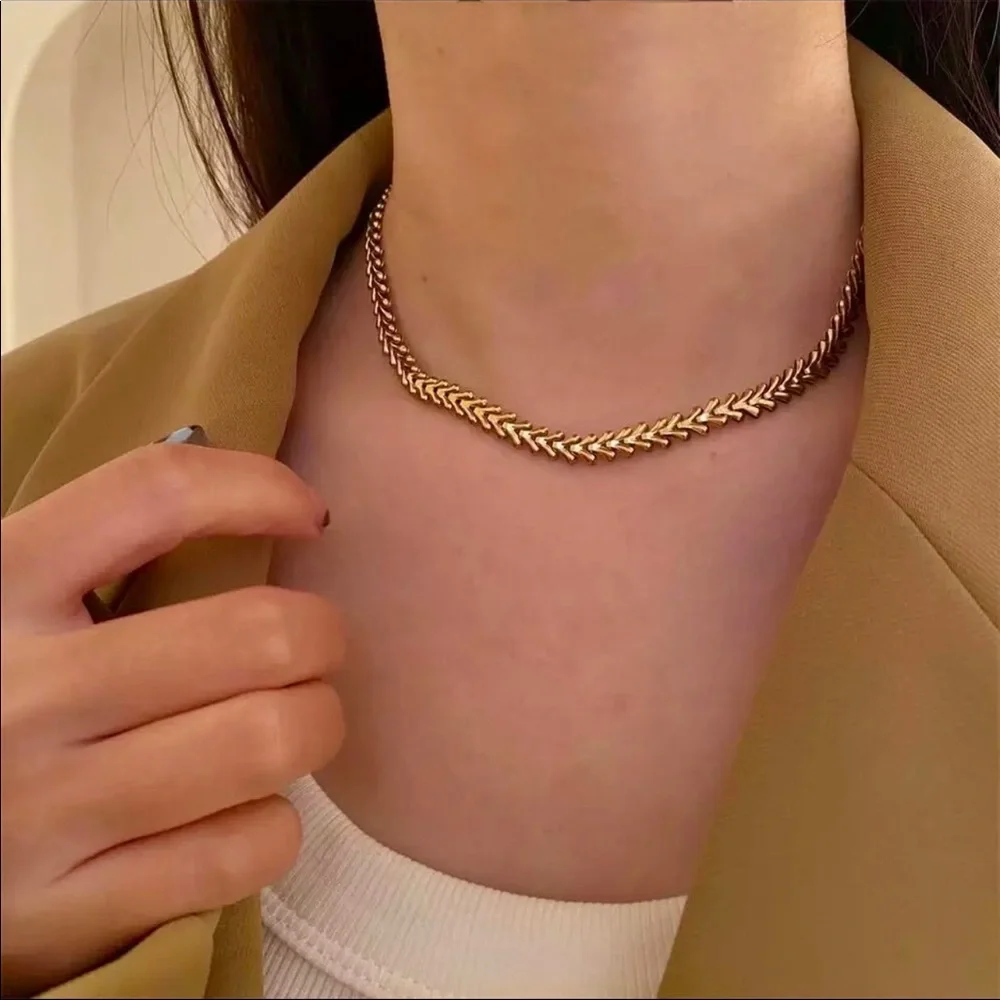 🌟New Fashion Gold Plated Choker Necklace - Picture 4 of 4